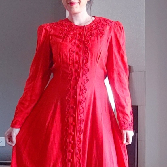 VTG Red Long Sleeves Embroidered Button Up Dress - Picture 2 of 6